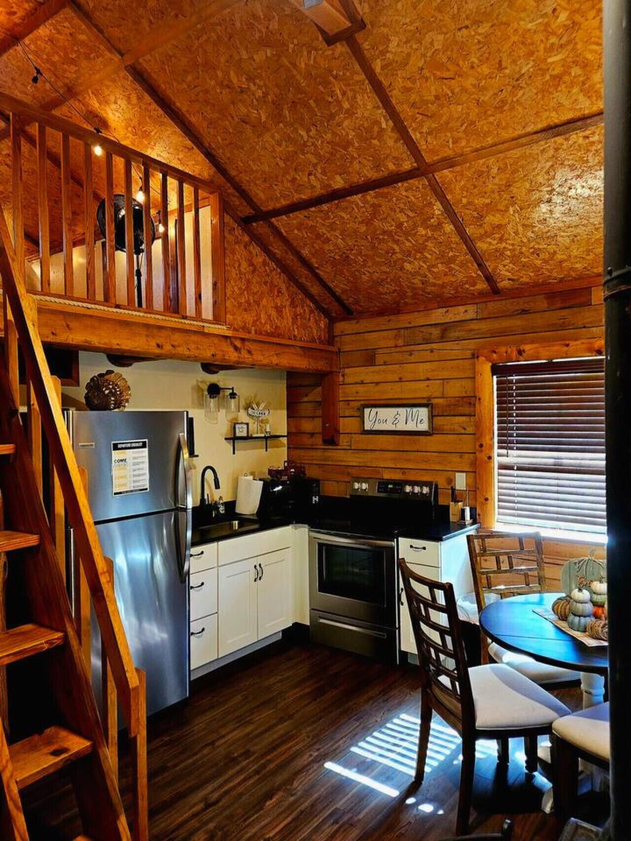 冰箱、微波炉、烤箱、炉灶