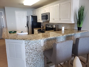 Fridge, microwave, oven, stovetop - Beach Club Resort ~ Amazing View-two bedrooms-sleeps 6 (Gulf Shores)