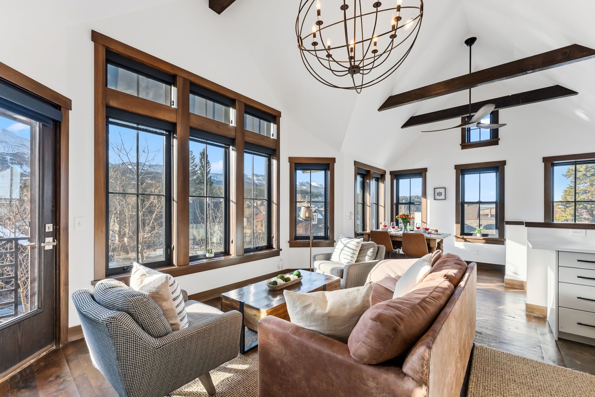 Télévision, espaces bureaux