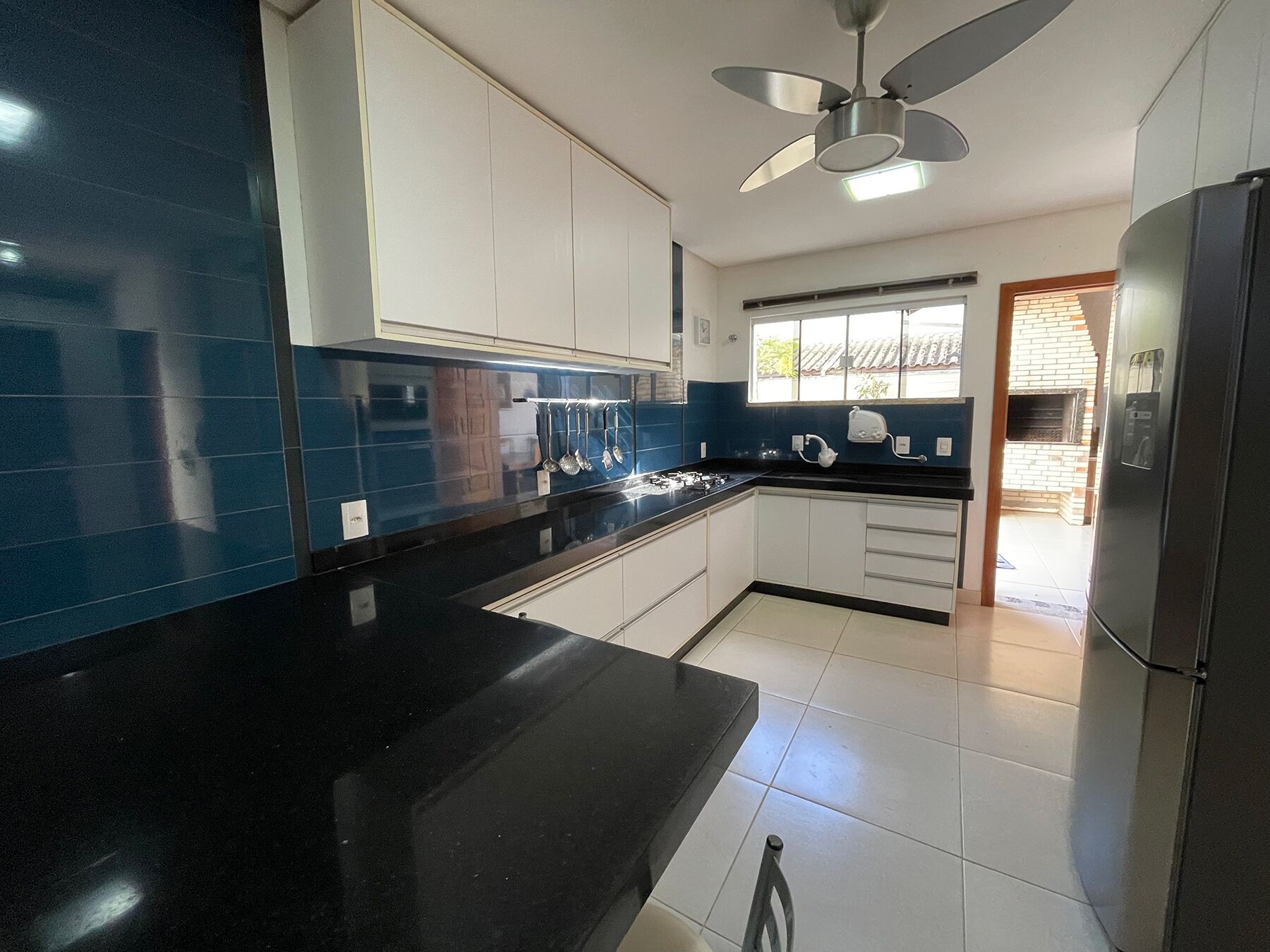 House with pool, high standard 