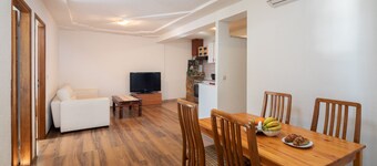 Apartment with shared swimming pool