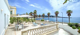 Villa Lucia - Three Bedroom House, Sleeps 5