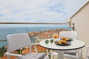Outdoor dining - Hedera Estate, Hedera A32 (Dubrovnik)