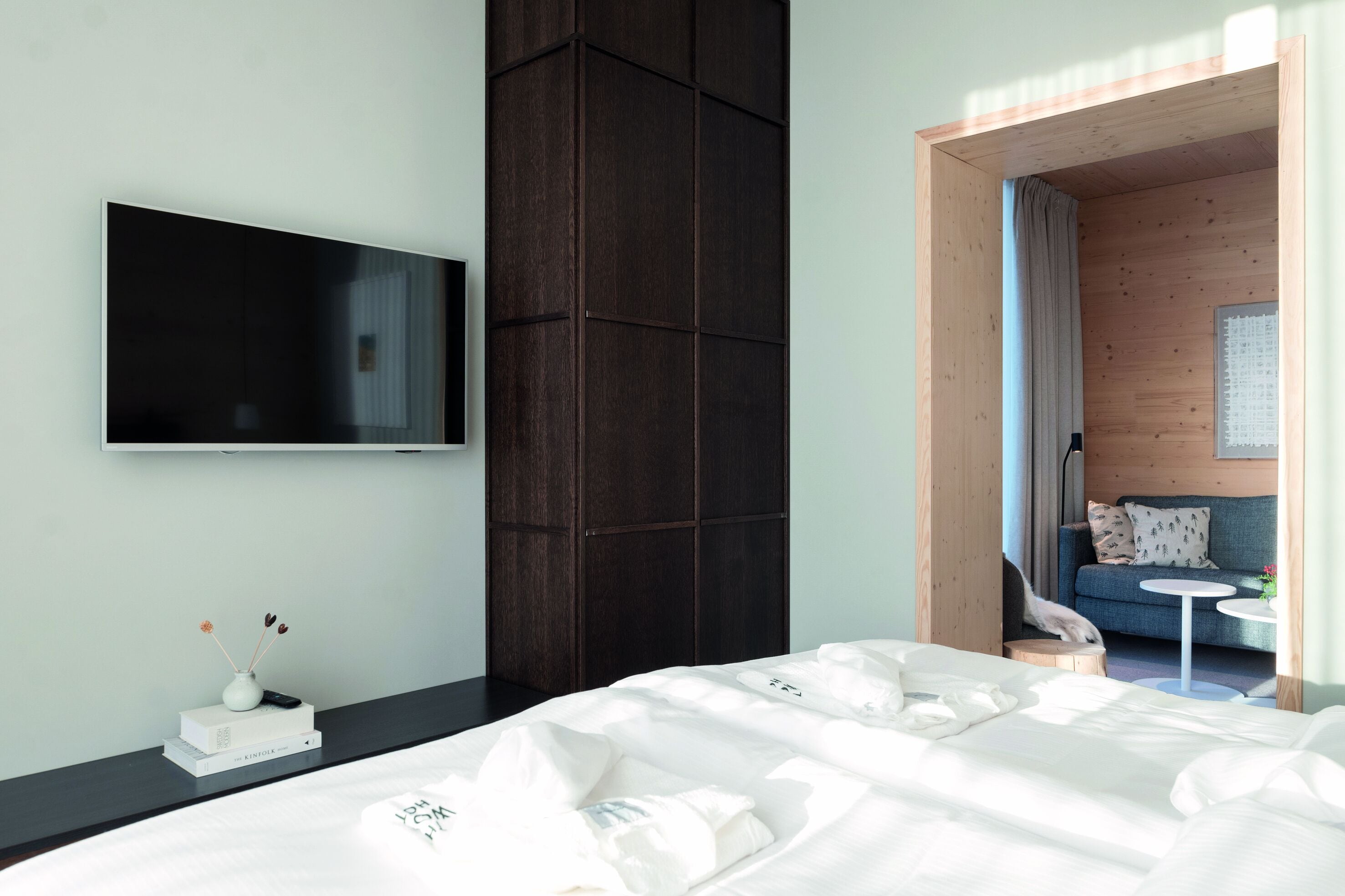 suite | 1 bedroom, minibar, in-room safe, iron/ironing board