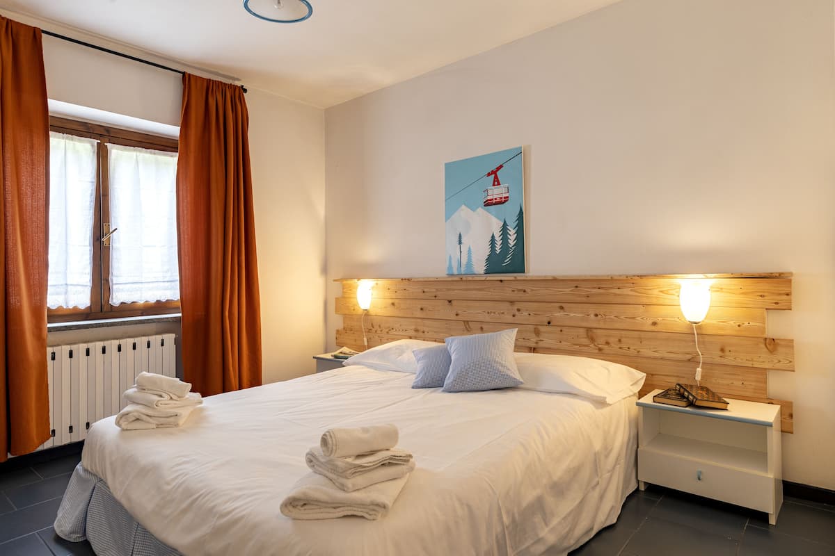 1 chambre, rideaux dâobscurcissement, accĂšs au Wi-Fi (inclus)