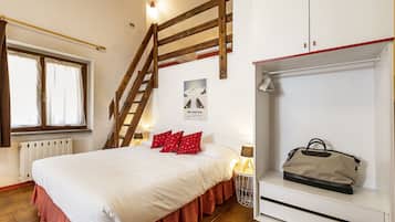 1 bedroom, blackout curtains, free WiFi, bed sheets