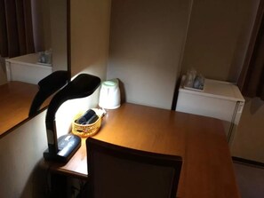 1 Schlafzimmer, Schreibtisch, Bügeleisen/Bügelbrett, kostenloses WLAN