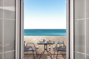 Outdoor dining - Kastri Mare (Kastri)