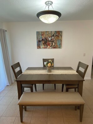 Dining - Only minutes from the WEC, this home is exactly what you're looking for! (Ocala)