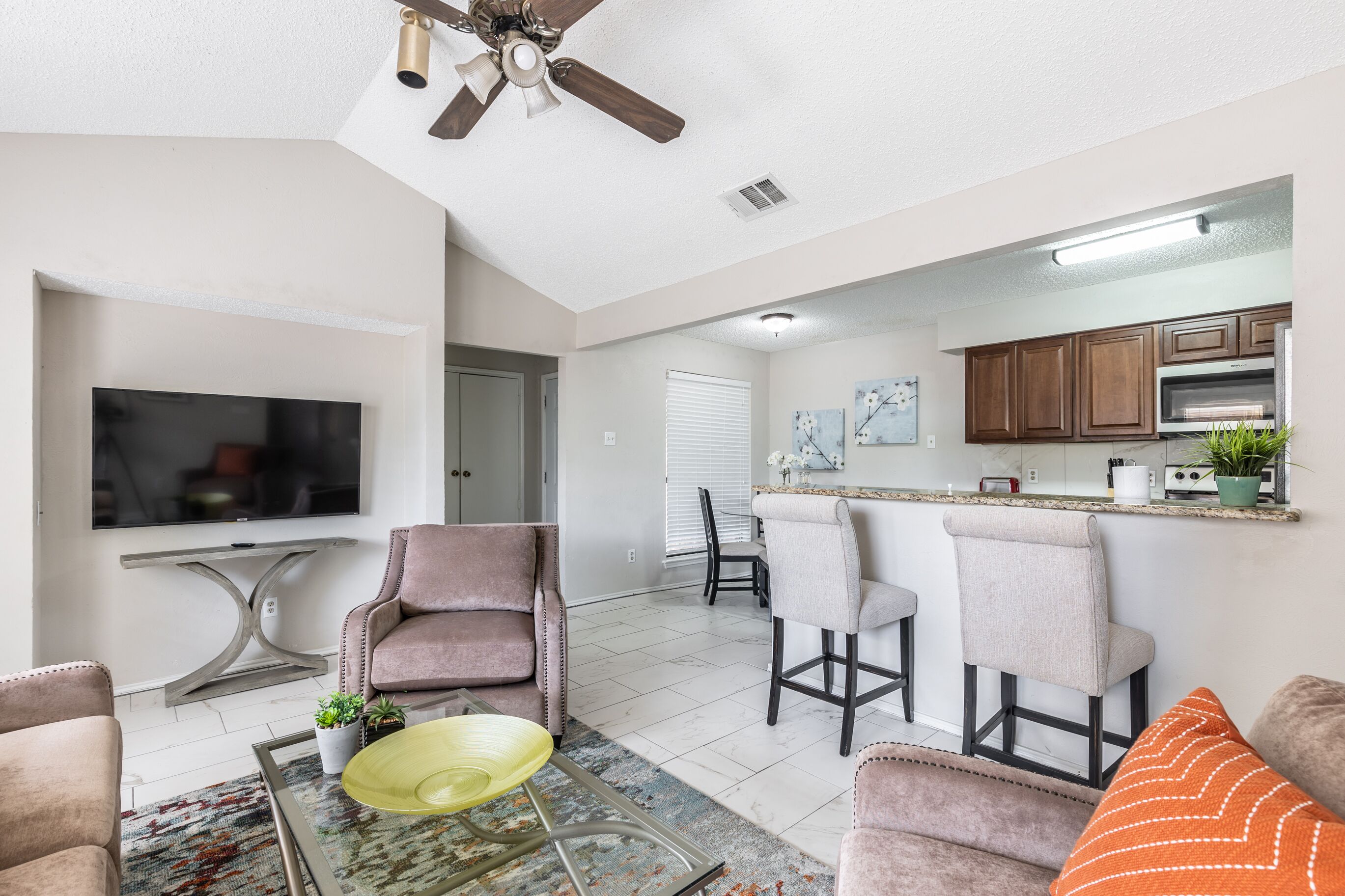 Charming Home Perfect Location - Frisco