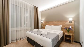 Chambre Standard | Minibar, coffres-forts dans les chambres, rideaux occultants