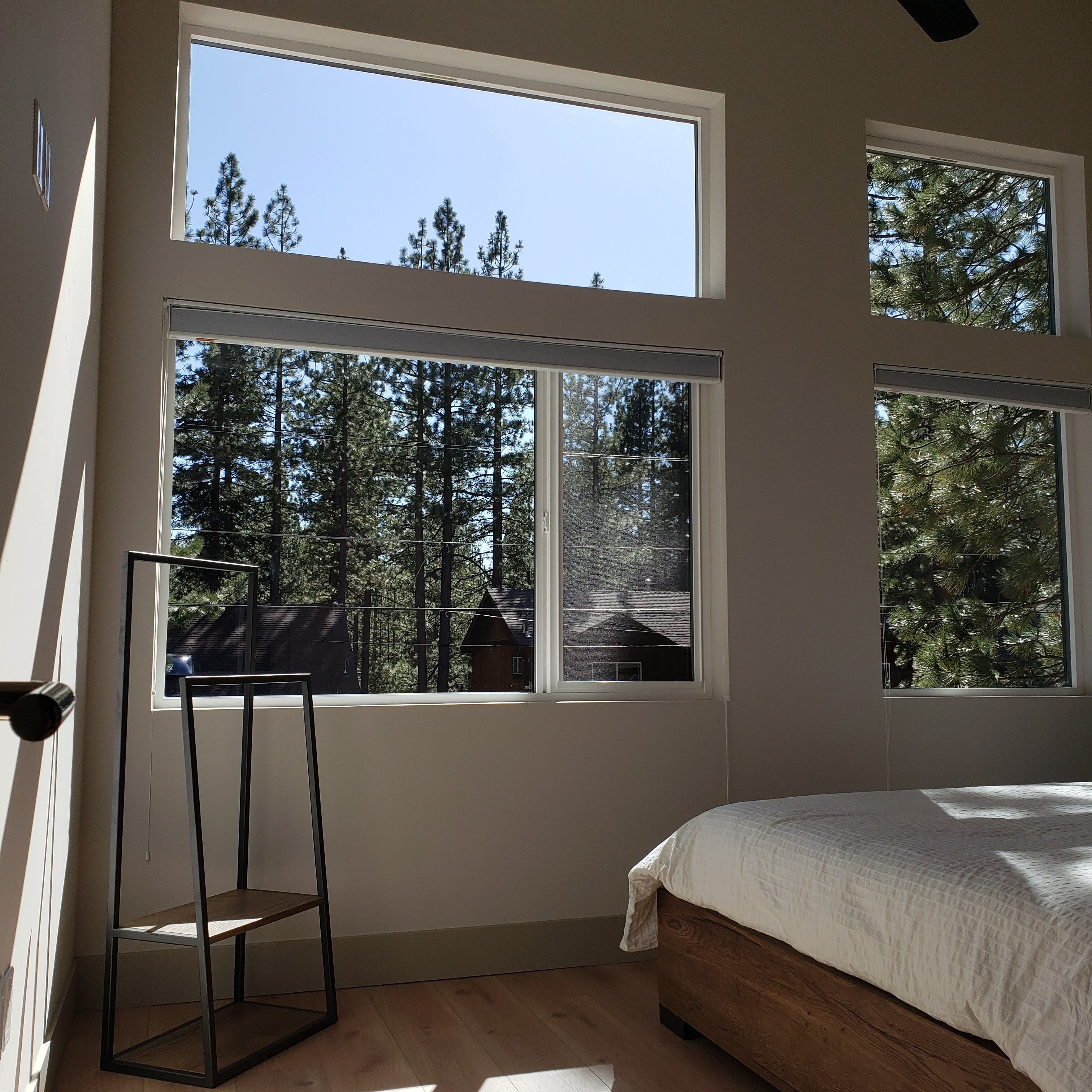 Mountain Modern Couples Getaway.  South Lake Tahoe's Hidden Gem 1bd-1 bath