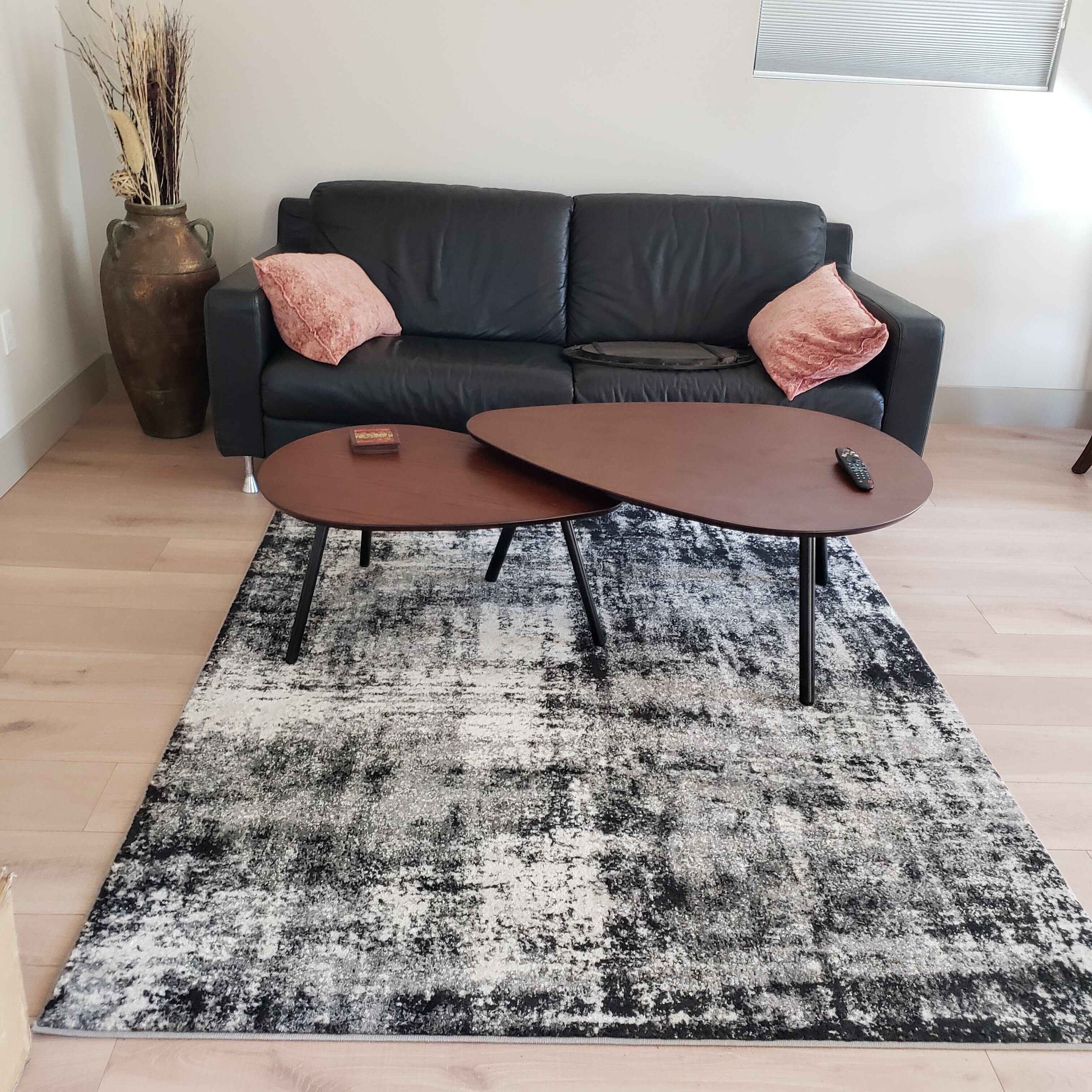 Mountain Modern Couples Getaway.  South Lake Tahoe's Hidden Gem 1bd-1 bath