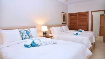 2 dormitorios, cuna de viaje, wifi gratis y ropa de cama