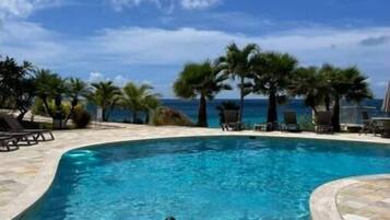 Piscina externa