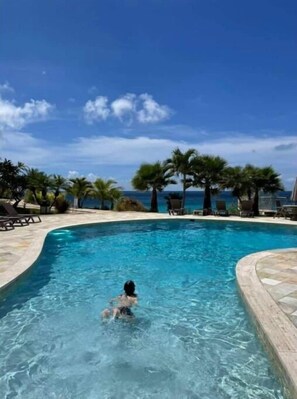Piscina all'aperto