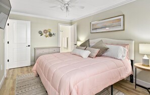 2 室のベッドルーム、アイロン / アイロン台、WiFi、ベッドシーツ