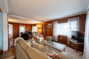 Smart TV, DVD player