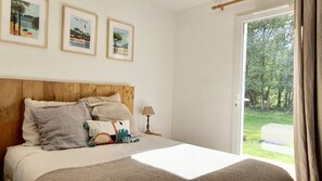 3 bedrooms, iron/ironing board, free WiFi - Maison Proche des Plages Avec Jacuzzi et Grand Jardin (Les Mathes)