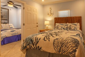 3 bedrooms, iron/ironing board, free WiFi, bed sheets - The Dancing Rooster: 2 Blocks from Duval in Old Town. (Key West)