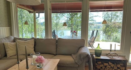 Gemütliches Ferienhaus am See in Schweden Hällefors