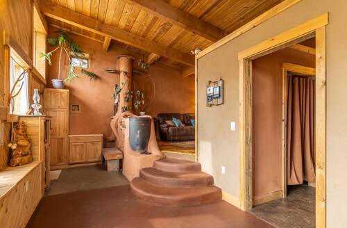 Beautiful Off-Grid Living @ Granny Flats