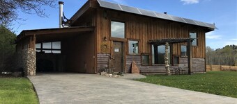 Beautiful Off-Grid Living @ Granny Flats
