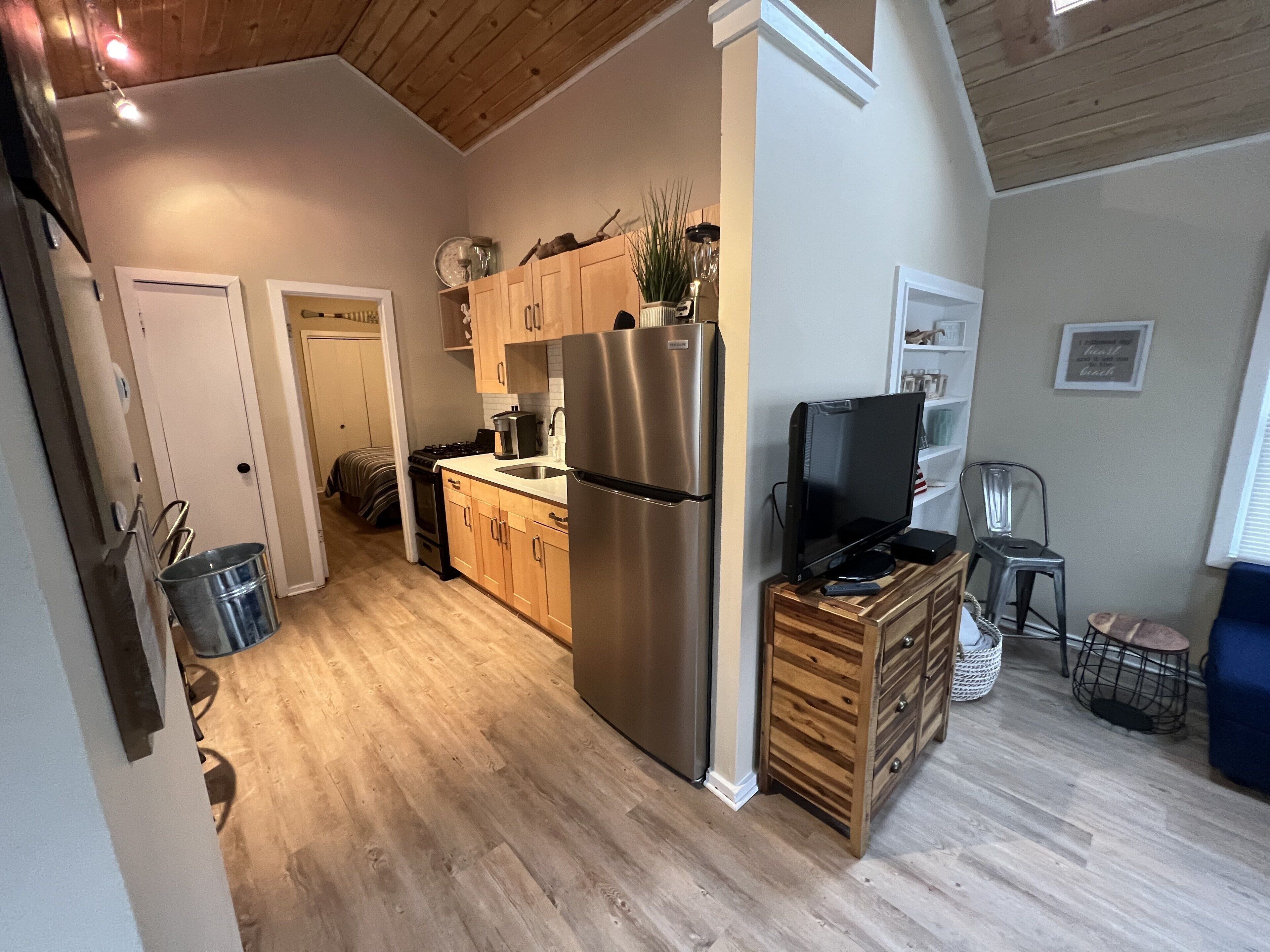 Cozy Michigan City Beach Cottage #2