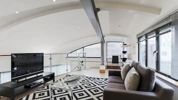 Presidential Apartment | Living area | 42-inch LCD TV with satellite channels, TV