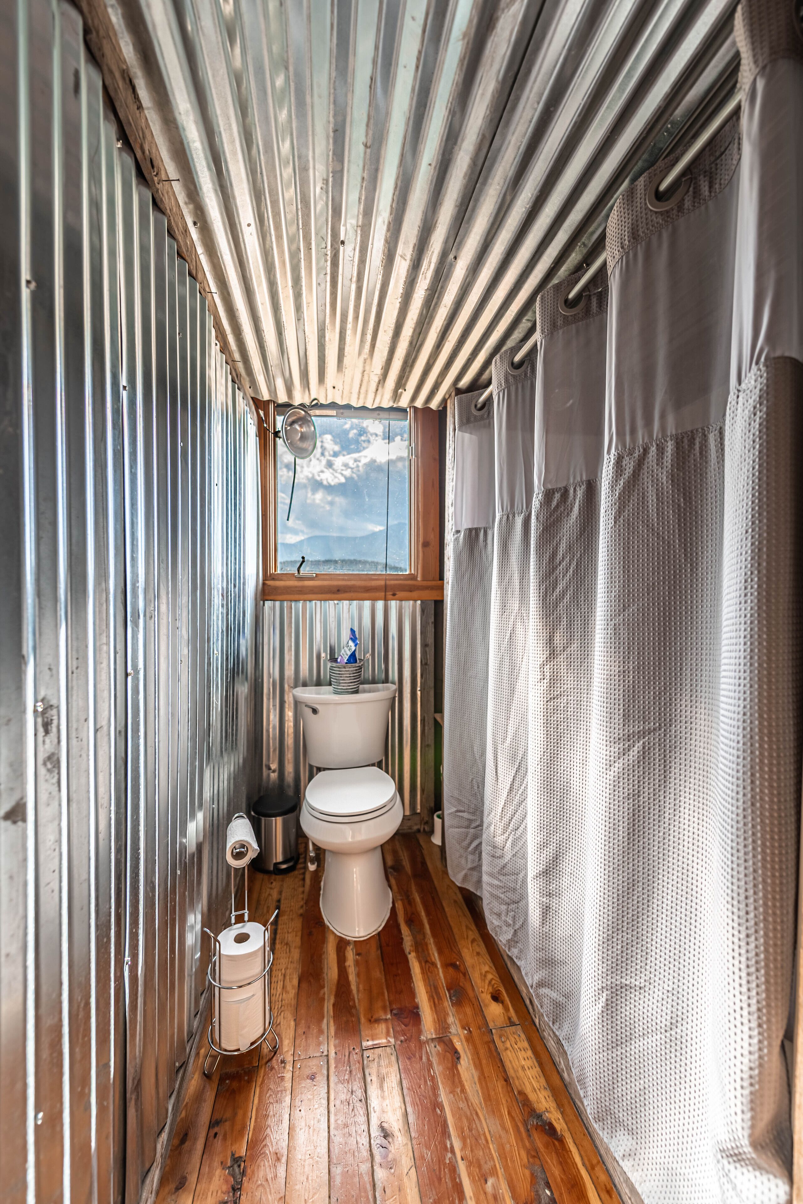 ⭐ Northern Montana Yurt-WiFi-smart tv  ⭐