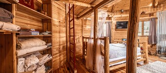 ⭐ Northern Montana Yurt-WiFi-smart tv ⭐