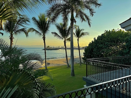 Property grounds. Deluxe Beachfront Villa