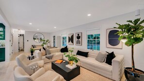 Smart-TV, peis og stereoanlegg