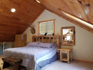 3 bedrooms, iron/ironing board, travel crib, free WiFi - Ready set RELAX!!! Ready set RIVER!!! (Wedron)