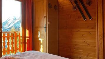 4 Schlafzimmer, Bügeleisen/Bügelbrett, Reisekinderbett