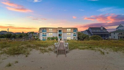 Uncrowded Beachfront Getaway with an Ocean view