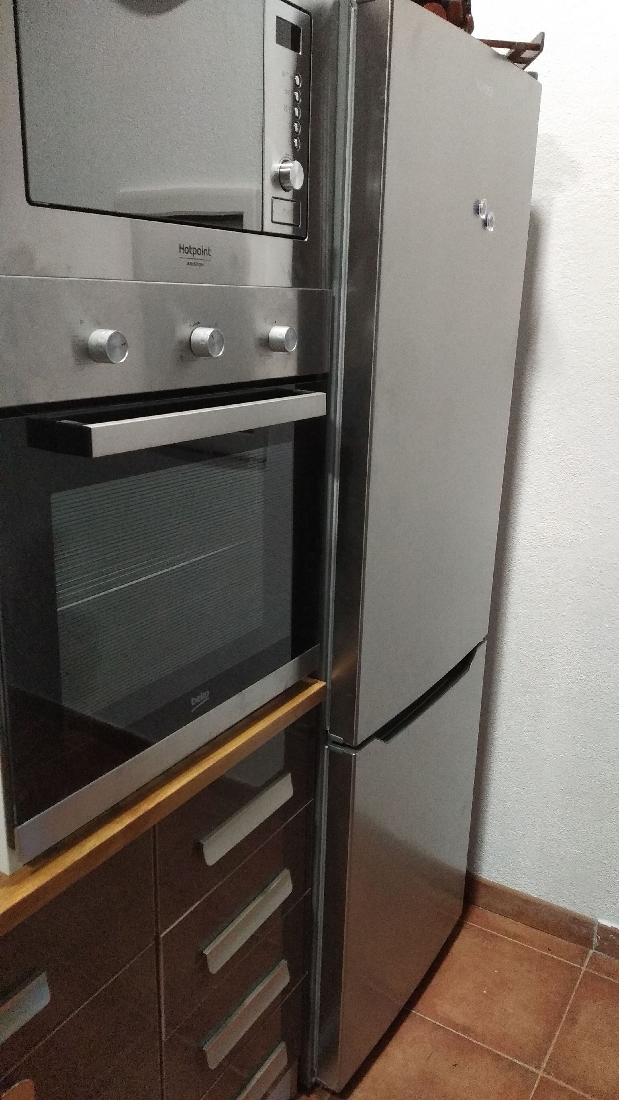 THE OLD SEASON; old train station. Near beach and mountains. Special.