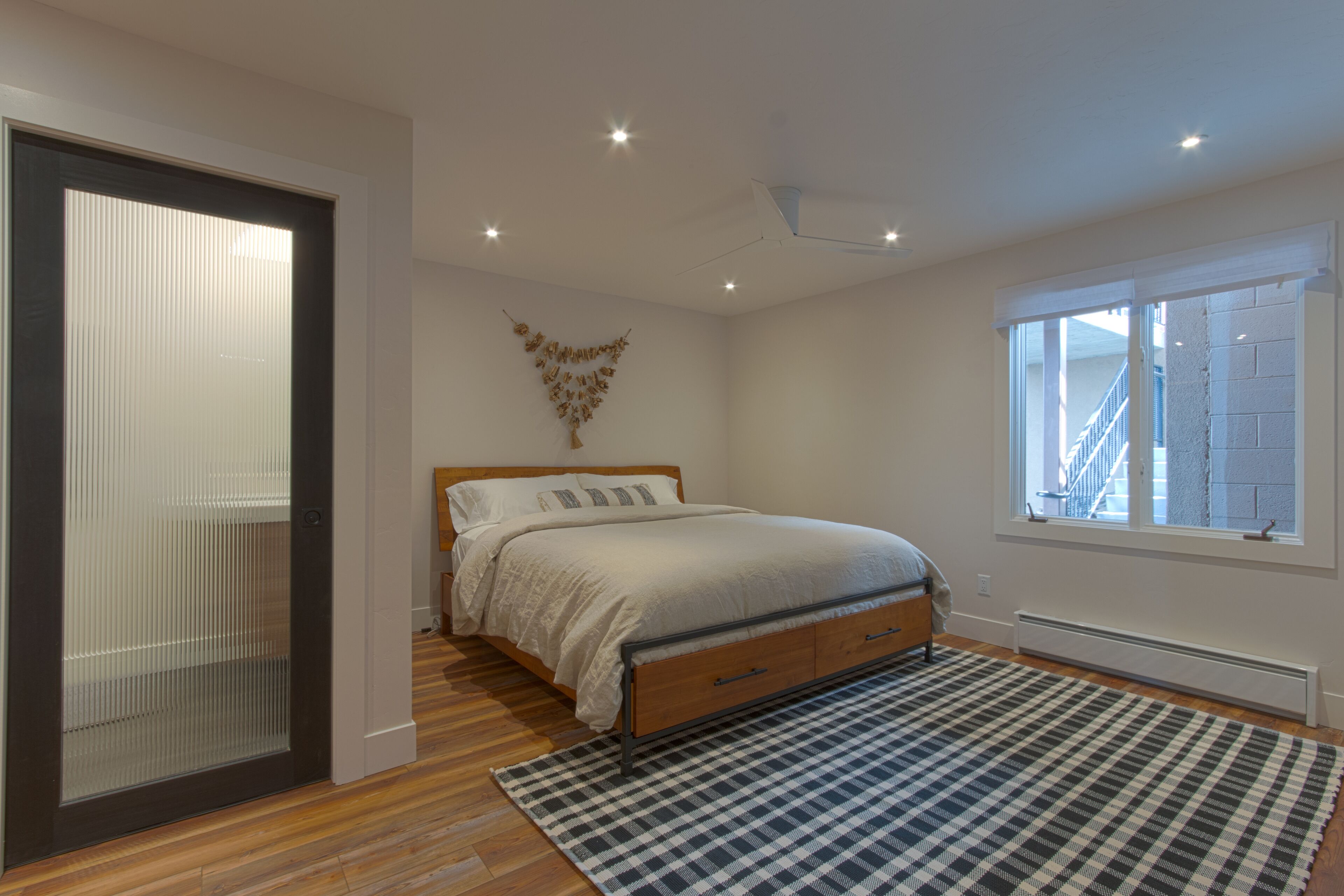 Downtown McCall Lakefront 3BD Condo w/ Community Pool and Beach