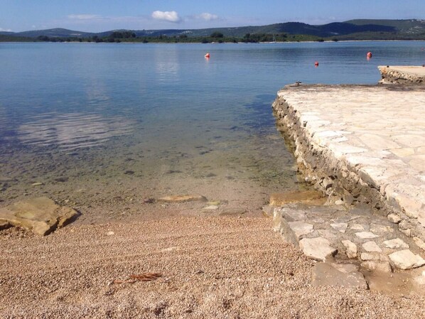 Beach nearby - Holiday home - beach house Amarella, only few steps from the sea - near Zadar (Sveti Filip i Jakov)