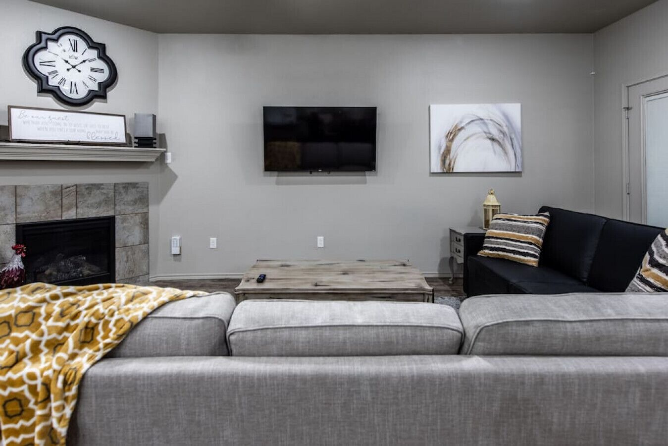 Campus Cove - 3 BR/3 BA - Walk to Tech