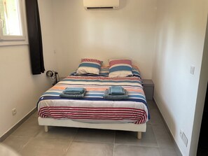 1 slaapkamer, een strijkplank/strijkijzer, gratis wifi