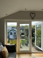 Apartment, Ensuite (Annexe) | Lounge