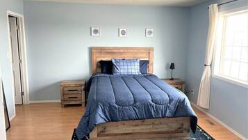 2 Schlafzimmer, Bügeleisen/Bügelbrett, kostenloses WLAN, Bettwäsche