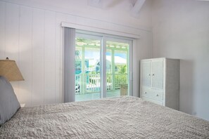 3 chambres, coffre-fort, fer et planche à repasser