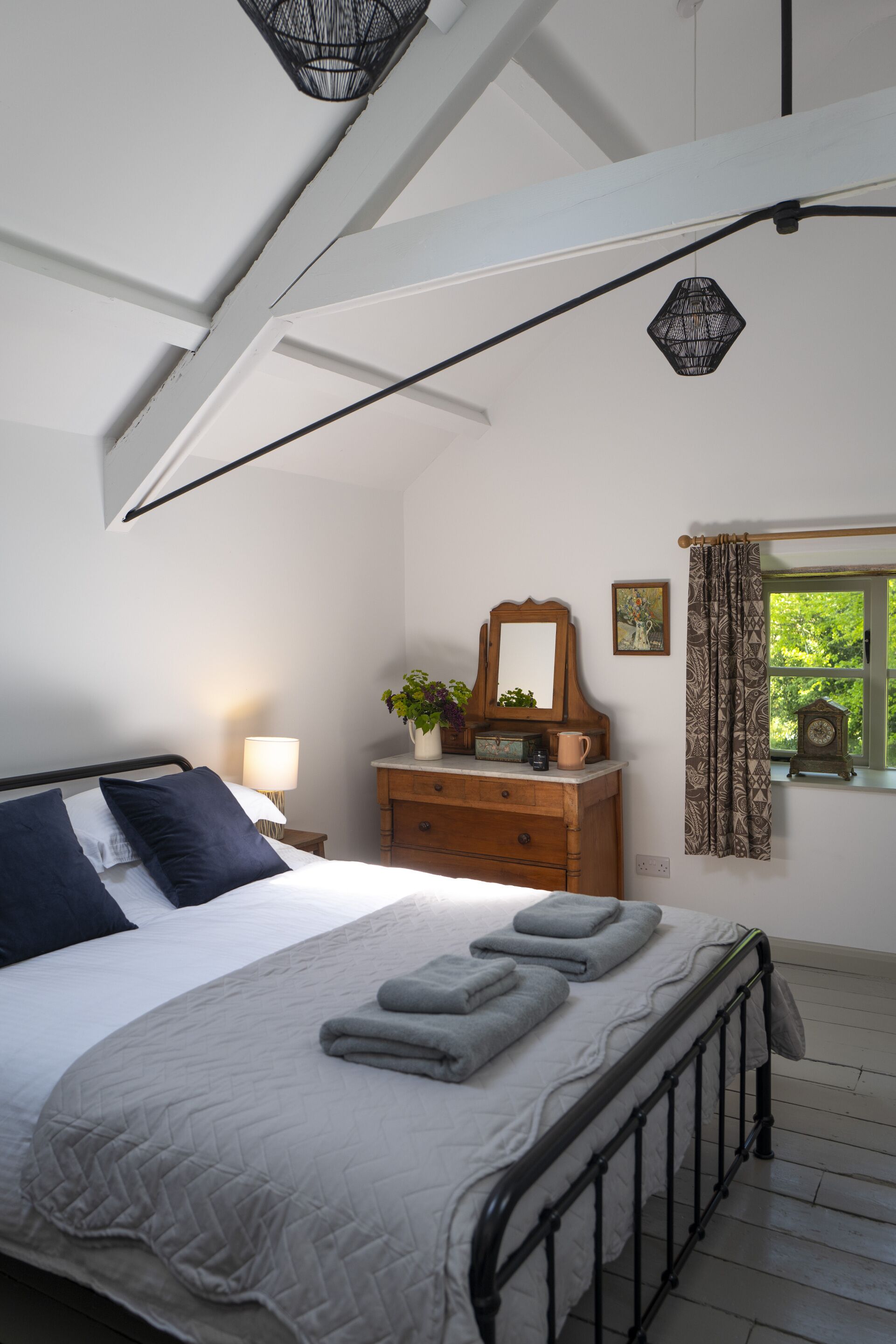 كوخ عائلي - بحمام خاص (Little Underhill) | 4 عدّة غرف نوم