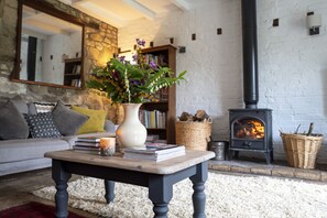 Lounge - Little Underhill (Oswestry)