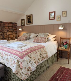 Family Cottage, Private Bathroom (Little Underhill)
