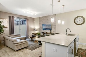 Télévision à écran plat