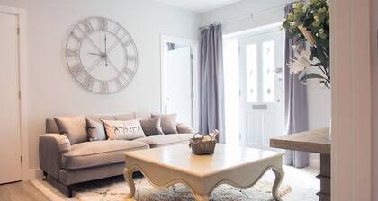 Modern Apartment in Stratford Upon Avon With Parking Wifi and Netflix