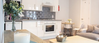 Modern Apartment in Stratford Upon Avon With Parking Wifi and Netflix